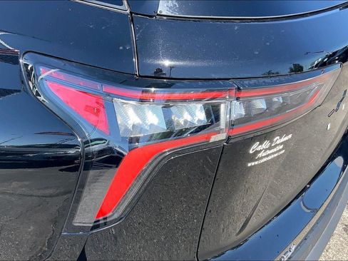 Used 2025 Chevrolet Equinox LT FWD image 25