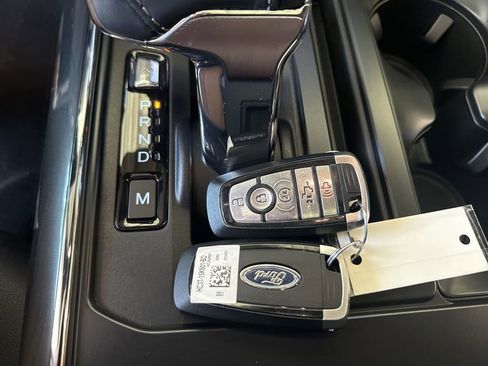 Certified 2022 Ford F150 Lariat w/ Equipment Group 502A High AWD/4WD image 16