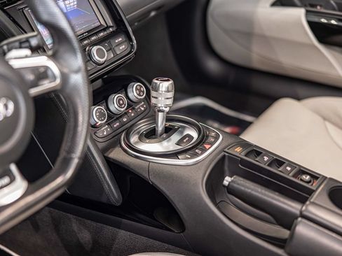 Used 2012 Audi R8 V10 AWD/4WD image 21