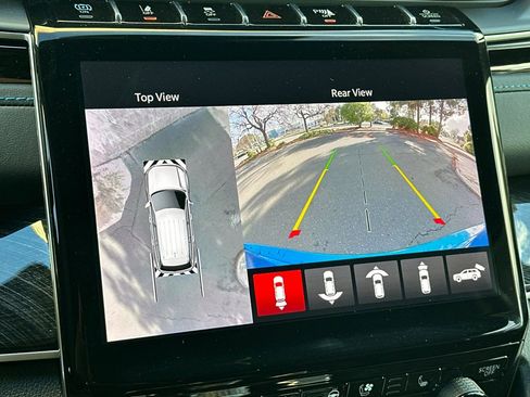 New 2023 Jeep Grand Cherokee Trailhawk w/ Advanced Protech Group II image 19