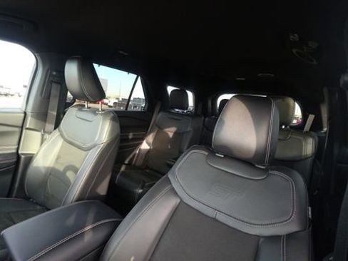 Used 2022 Ford Explorer ST w/ ST Street Pack image 14