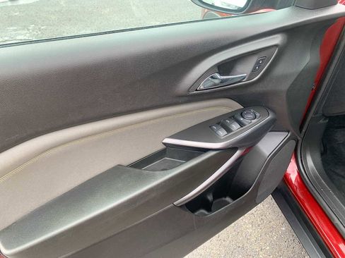 Certified 2024 Chevrolet Trax ACTIV w/ Sunroof Package image 21