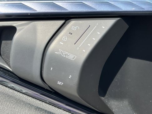 Used 2025 BMW X3 xDrive30i AWD/4WD image 14