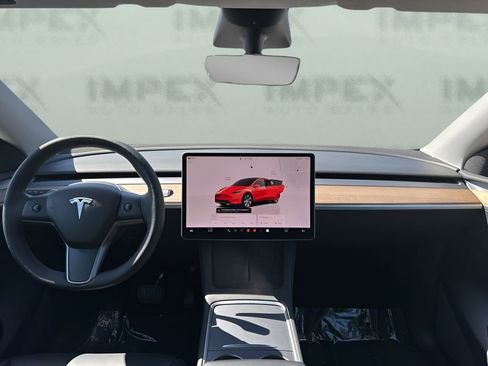 Used 2023 Tesla Model Y Long Range image 13