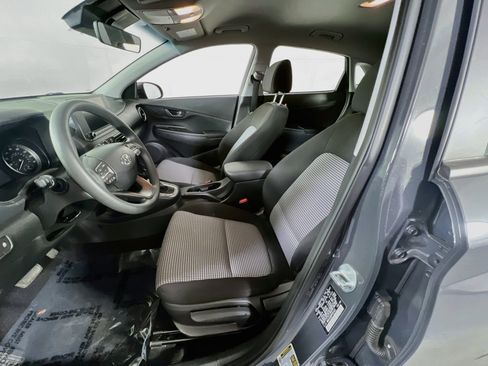 Used 2023 Hyundai Kona SE image 19