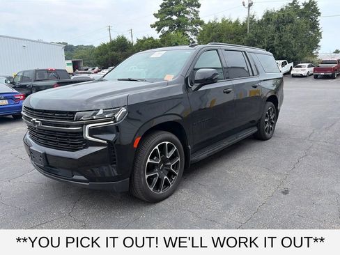 Used 2021 Chevrolet Suburban RST w/ Luxury Package AWD/4WD image 3