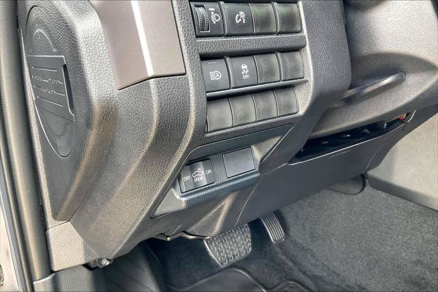 Certified 2026 Toyota Tacoma SR5 AWD/4WD image 36