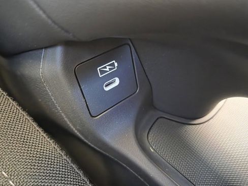 New 2026 Honda HR-V LX image 41