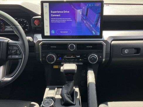 Certified 2026 Toyota 4Runner TRD Off-Road Premium AWD/4WD image 19