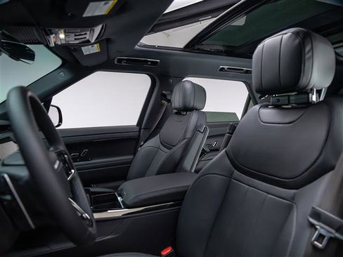 Used 2025 Land Rover Range Rover Sport Dynamic SE image 13