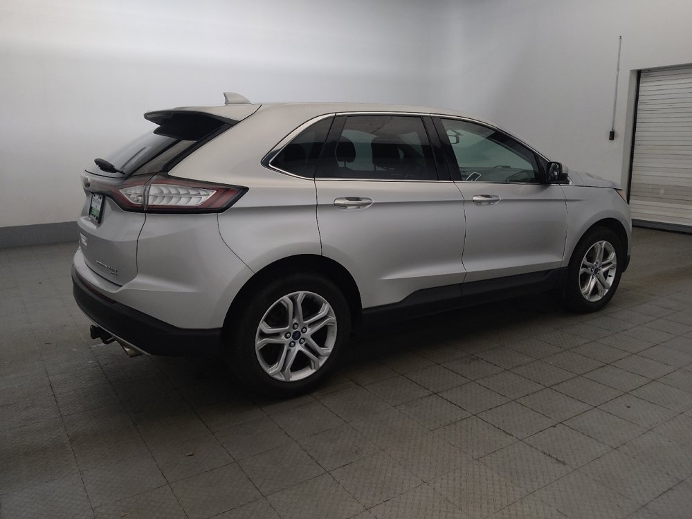 Used 2018 Ford Edge Titanium w/ Equipment Group 301A AWD/4WD image 10