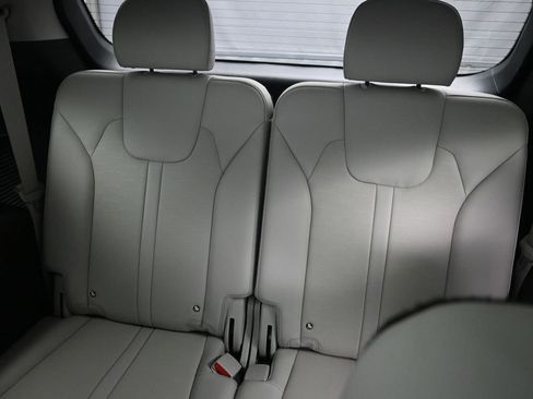 Certified 2025 Kia Sorento EX w/ Panoramic Sunroof Package image 32