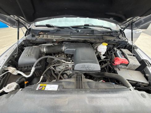 Used 2019 RAM 1500 Warlock AWD/4WD image 28