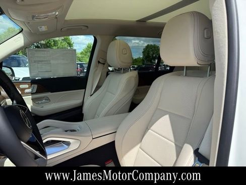 New 2026 Mercedes-Benz GLS 450 4MATIC image 12