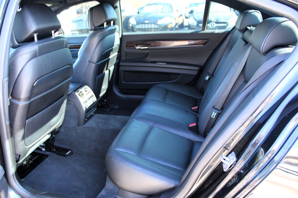 Used 2013 BMW 740Li RWD image 18