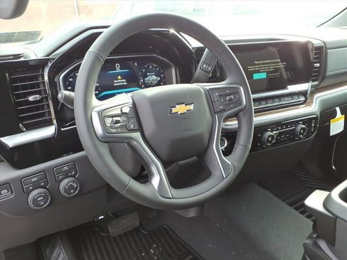 New 2026 Chevrolet Silverado 1500 LT image 5