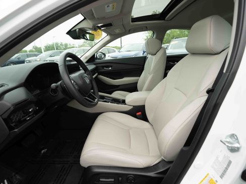 Certified 2025 Honda Accord EX-L image 9