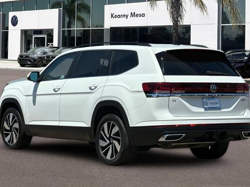 Used 2024 Volkswagen Atlas SE AWD/4WD image 6