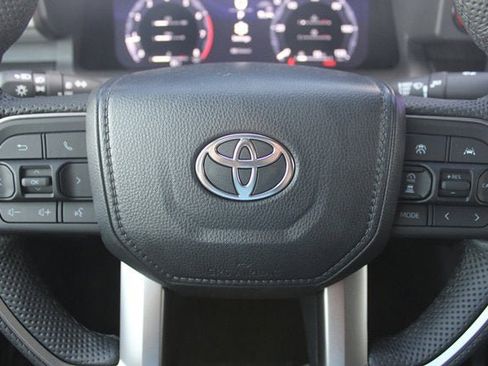 New 2025 Toyota Tacoma TRD Off-Road image 30