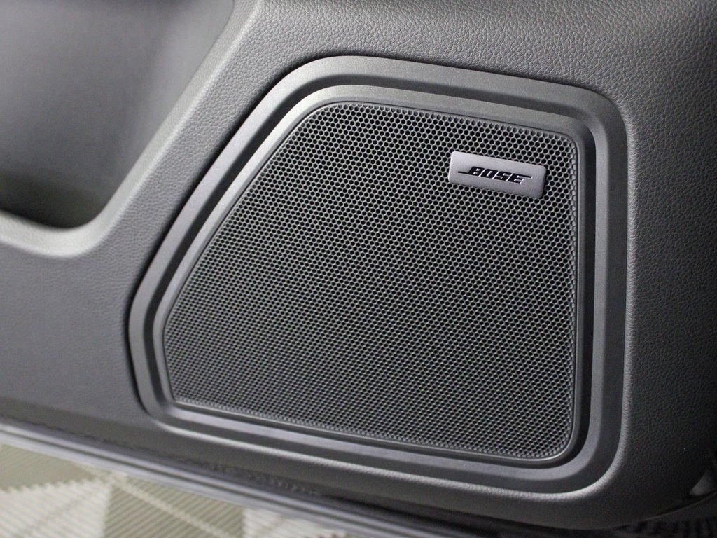 Certified 2026 Porsche Macan AWD/4WD image 17