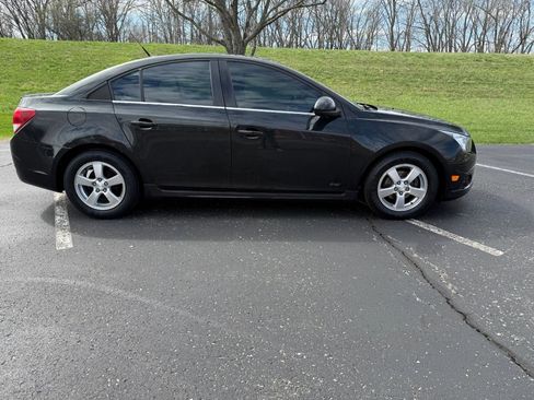 Used 2012 Chevrolet Cruze LT w/ RS Package image 2