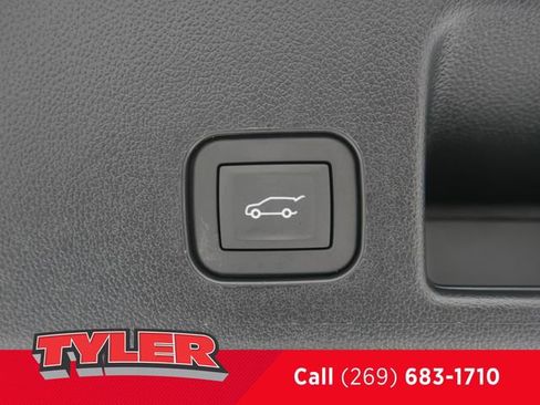 New 2026 Chevrolet Equinox EV LT image 20