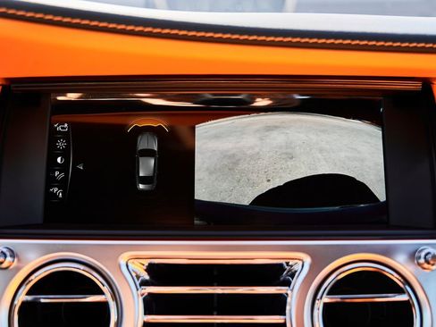 Used 2020 Rolls-Royce Wraith image 67