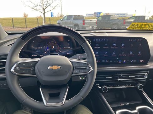 New 2026 Chevrolet Traverse High Country w/ LPO, Floor Liner Package image 23