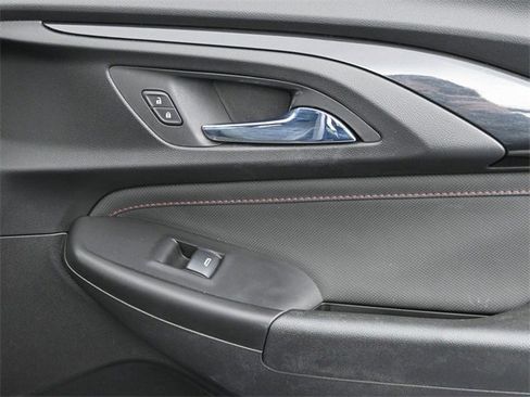 Used 2021 Chevrolet TrailBlazer RS w/ Technology Package image 33