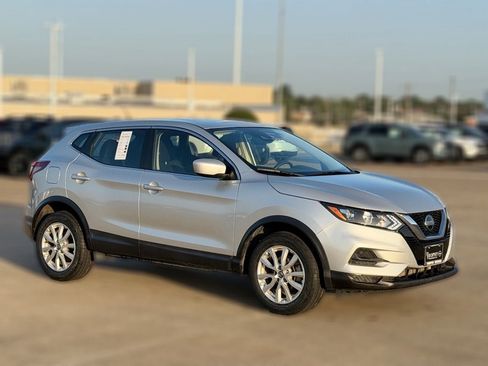 Used 2022 Nissan Rogue Sport S FWD image 6