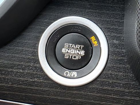 Used 2023 RAM 1500 Limited AWD/4WD image 26