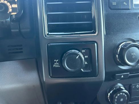 Used 2018 Ford F150 XLT w/ FX4 Off-Road Package image 9