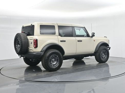 New 2025 Ford Bronco Badlands image 25