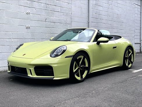 Certified 2025 Porsche 911 Carrera RWD image 1