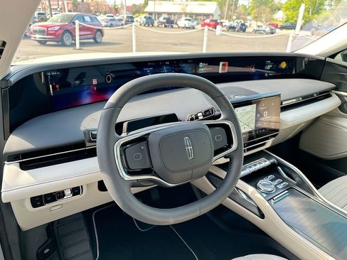 New 2026 Lincoln Nautilus Reserve AWD/4WD image 10