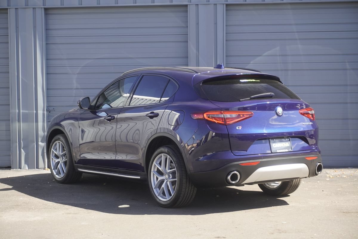 Used 2018 Alfa Romeo Stelvio Ti Sport AWD/4WD image 3