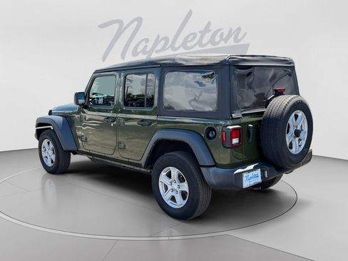 Used 2022 Jeep Wrangler Unlimited Sport AWD/4WD image 3