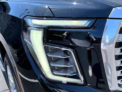 Used 2026 GMC Yukon Denali AWD/4WD image 31