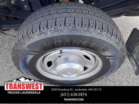 Used 2022 Ford F350 XL w/ Power Equipment Group image 19