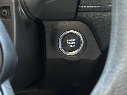 Used 2024 Toyota RAV4 XLE FWD image 20