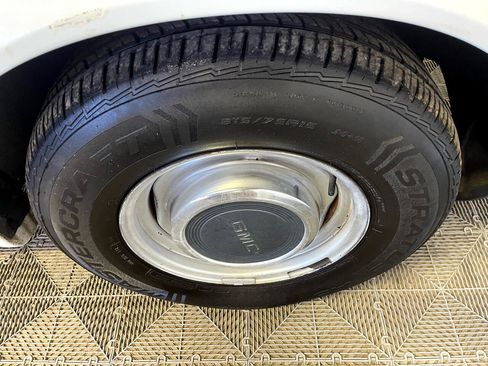 Used 1999 GMC Safari image 11