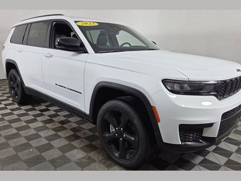 Used 2023 Jeep Grand Cherokee L Altitude image 1