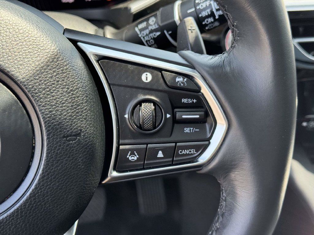 Used 2023 Acura MDX w/ Technology Package AWD/4WD image 22
