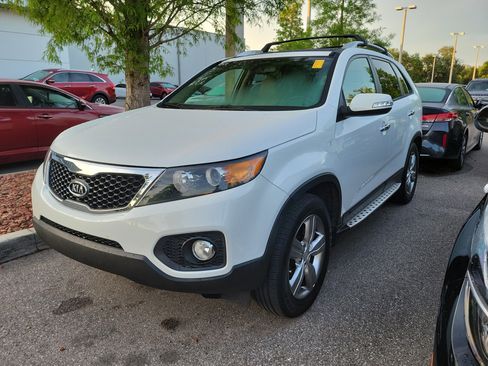 Used 2012 Kia Sorento EX w/ EX V6 Premium Pkg FWD image 3