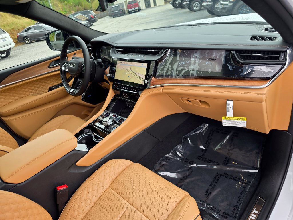 New 2027 Jeep Grand Cherokee Summit AWD/4WD image 29