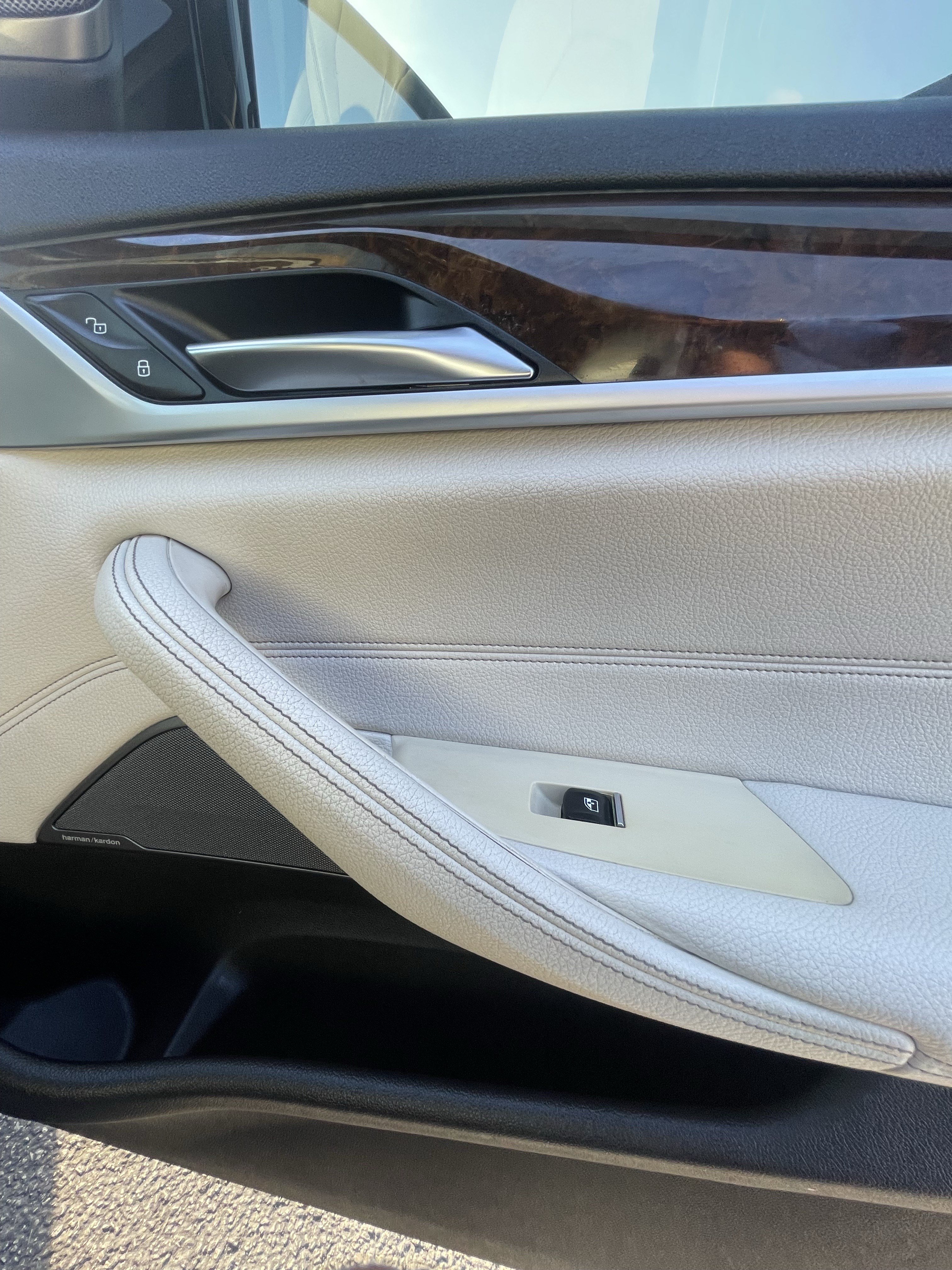 Used 2019 BMW 540i RWD image 9