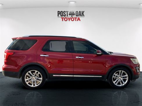 Used 2016 Ford Explorer Limited w/ Equipment Group 301A image 8