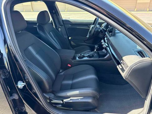 Used 2023 Honda Civic Sport image 18