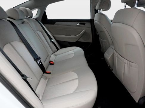 Used 2017 Hyundai Sonata SE FWD image 16