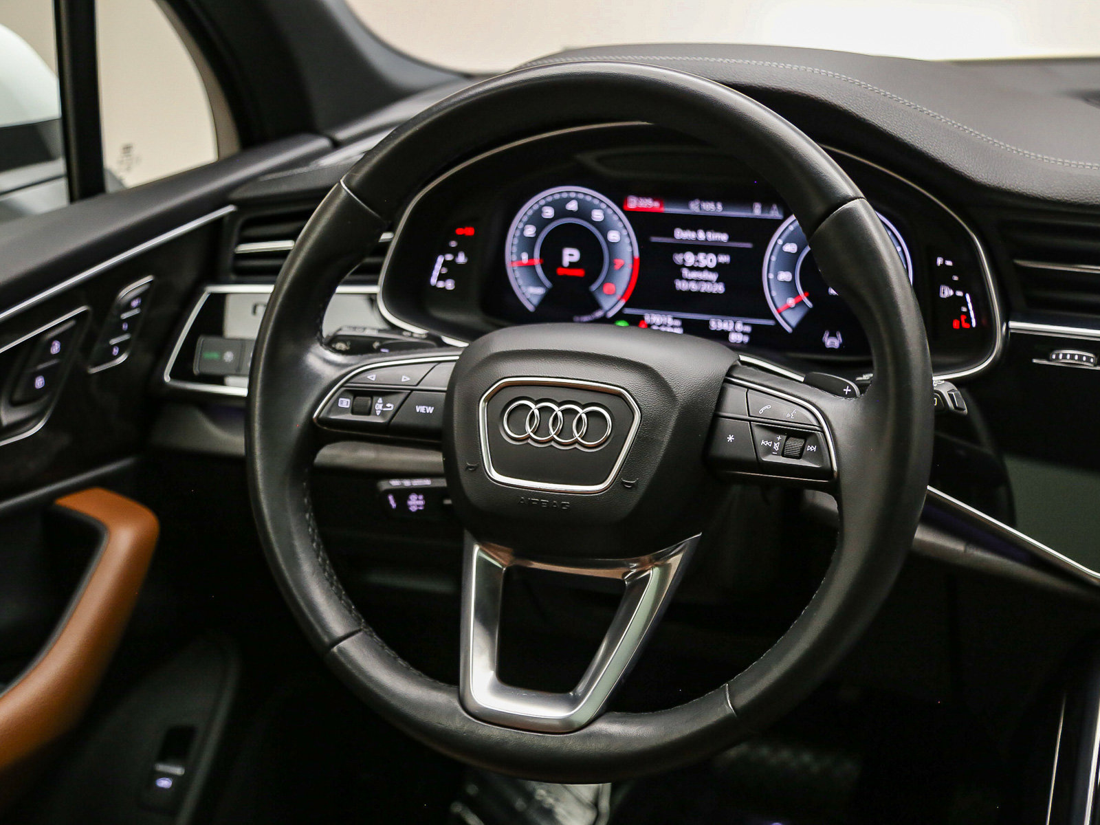 Certified 2023 Audi Q7 2.0T Premium w/ Convenience Package AWD/4WD image 16